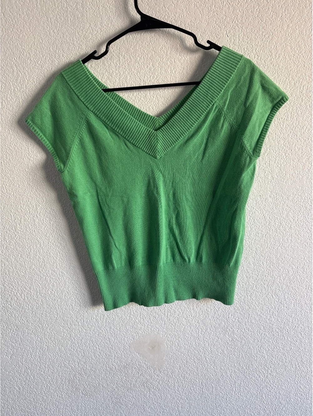 St. John's Bay Medium Green V-Neck Cotton Blend Cap Sleeve Sweater Top